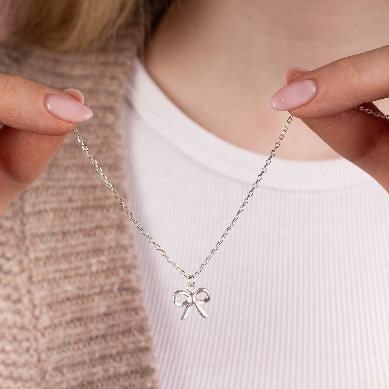 Bow Necklace - Sterling Silver - MYLEE London