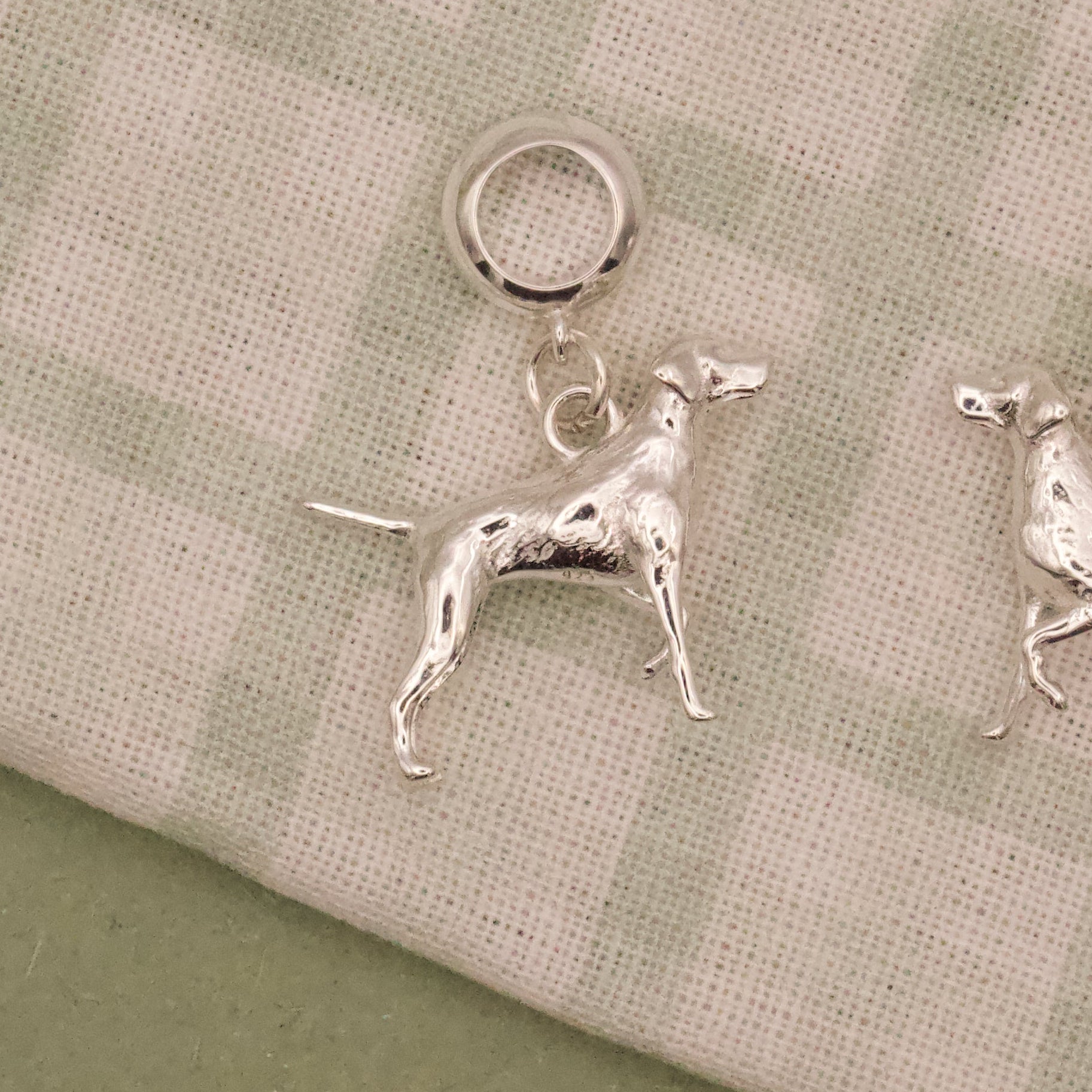 Pointer Silver Charm - MYLEE London